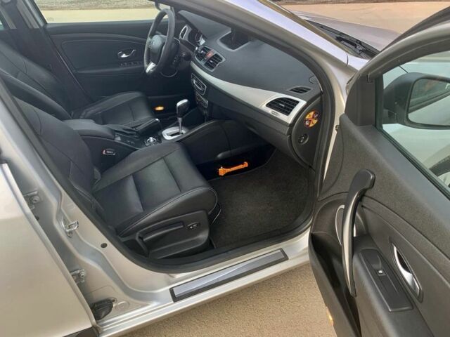 Серый Рено Меган, объемом двигателя 1.5 л и пробегом 242 тыс. км за 7990 $, фото 9 на Automoto.ua