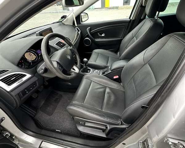 Серый Рено Меган, объемом двигателя 1.9 л и пробегом 143 тыс. км за 8450 $, фото 8 на Automoto.ua