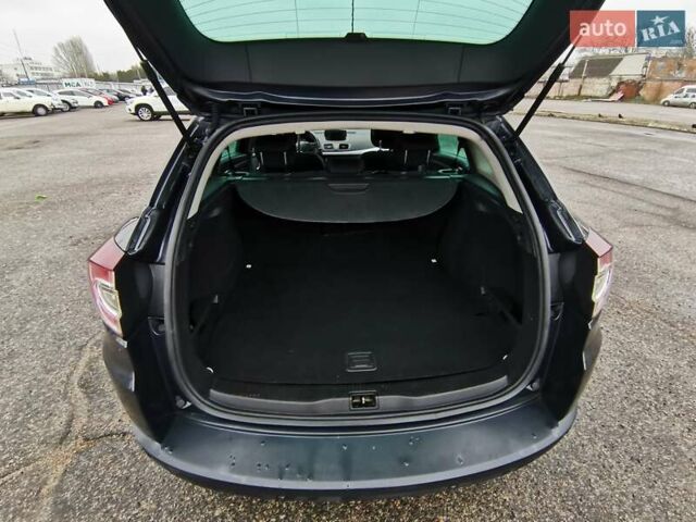 Серый Рено Меган, объемом двигателя 1.6 л и пробегом 220 тыс. км за 7300 $, фото 24 на Automoto.ua