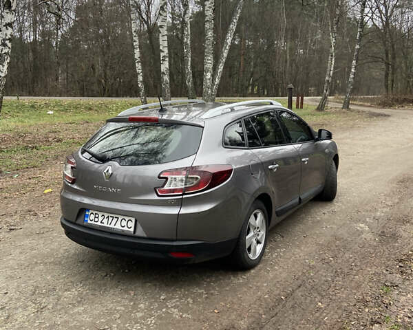 Серый Рено Меган, объемом двигателя 1.46 л и пробегом 293 тыс. км за 7800 $, фото 6 на Automoto.ua