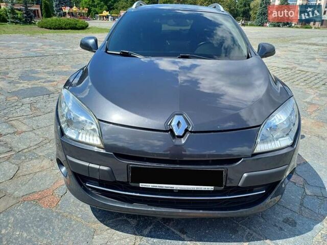 Серый Рено Меган, объемом двигателя 1.5 л и пробегом 273 тыс. км за 7750 $, фото 15 на Automoto.ua