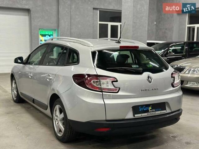 Серый Рено Меган, объемом двигателя 1.5 л и пробегом 280 тыс. км за 6699 $, фото 4 на Automoto.ua
