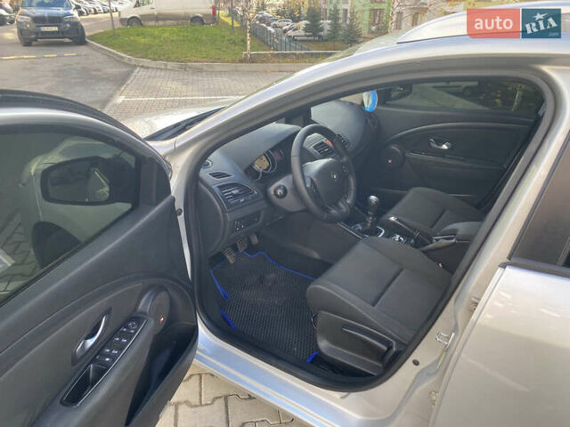 Серый Рено Меган, объемом двигателя 1.46 л и пробегом 320 тыс. км за 5999 $, фото 10 на Automoto.ua