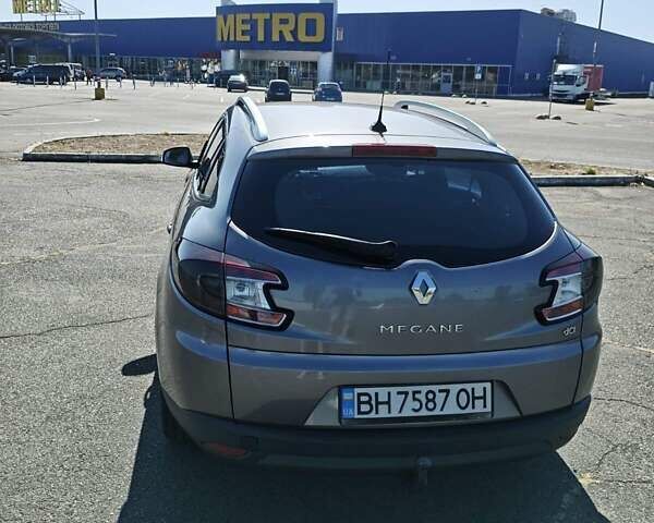 Серый Рено Меган, объемом двигателя 1.46 л и пробегом 475 тыс. км за 6100 $, фото 2 на Automoto.ua