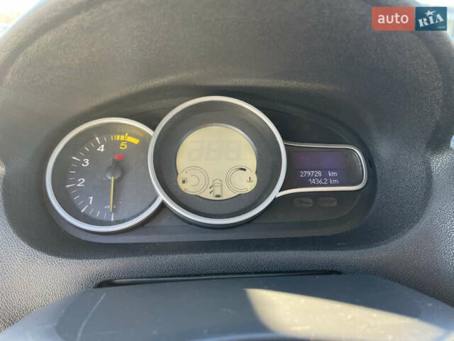 Серый Рено Меган, объемом двигателя 1.5 л и пробегом 279 тыс. км за 6750 $, фото 11 на Automoto.ua