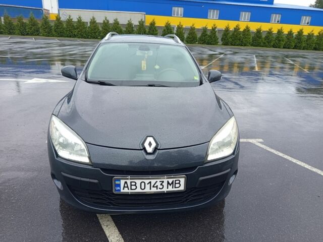 Серый Рено Меган, объемом двигателя 1.5 л и пробегом 380 тыс. км за 6800 $, фото 3 на Automoto.ua