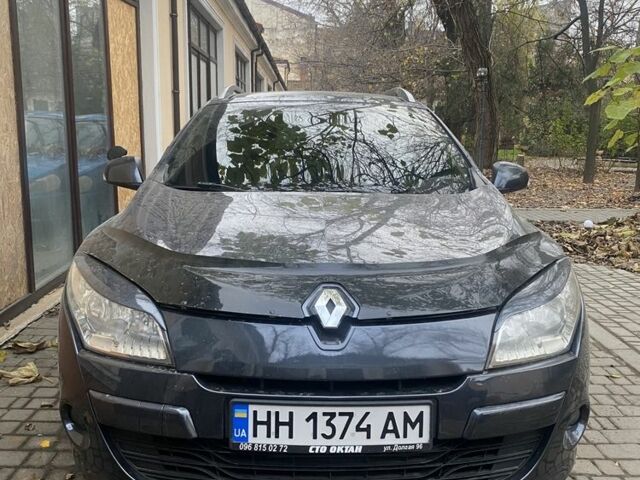Серый Рено Меган, объемом двигателя 1.5 л и пробегом 310 тыс. км за 6000 $, фото 2 на Automoto.ua