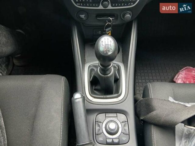 Сірий Рено Меган, об'ємом двигуна 1.46 л та пробігом 273 тис. км за 6500 $, фото 13 на Automoto.ua