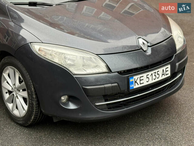Серый Рено Меган, объемом двигателя 1.87 л и пробегом 280 тыс. км за 6500 $, фото 3 на Automoto.ua