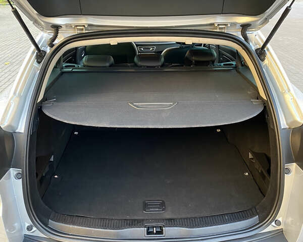 Сірий Рено Меган, об'ємом двигуна 1.4 л та пробігом 127 тис. км за 6800 $, фото 12 на Automoto.ua