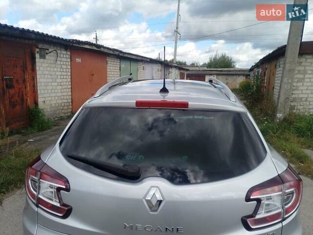Рено Меган 2010 в Житомире на Automoto.ua Серый Рено Меган, объемом двигателя 1.5 л и пробегом 230 тыс. км за 7440 $, фото 2 на Automoto.ua
