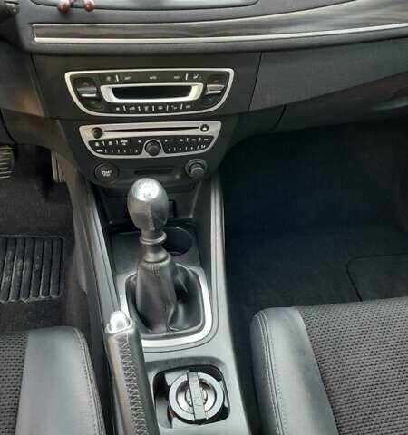 Серый Рено Меган, объемом двигателя 1.46 л и пробегом 223 тыс. км за 6800 $, фото 10 на Automoto.ua