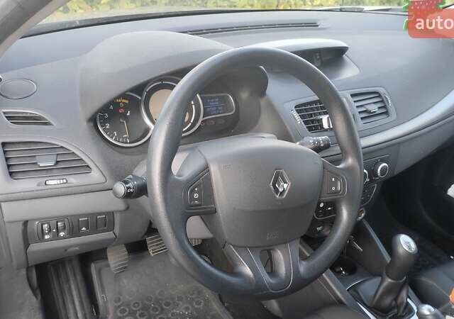 Сірий Рено Меган, об'ємом двигуна 0 л та пробігом 226 тис. км за 6500 $, фото 11 на Automoto.ua