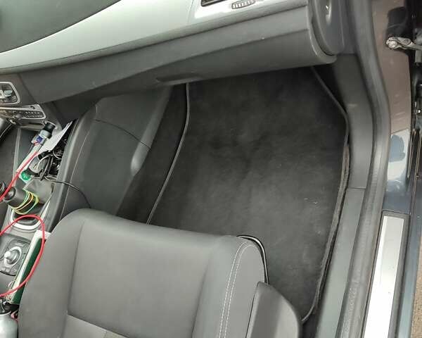 Серый Рено Меган, объемом двигателя 1.4 л и пробегом 250 тыс. км за 7500 $, фото 183 на Automoto.ua