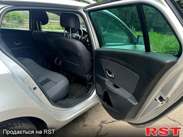 Сірий Рено Меган, об'ємом двигуна 1.6 л та пробігом 180 тис. км за 6500 $, фото 6 на Automoto.ua
