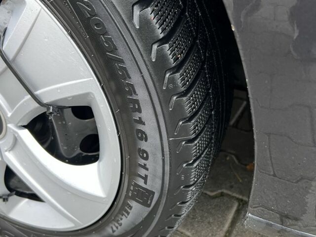 Серый Рено Меган, объемом двигателя 1.5 л и пробегом 288 тыс. км за 7000 $, фото 4 на Automoto.ua