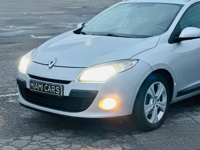 Сірий Рено Меган, об'ємом двигуна 1.5 л та пробігом 345 тис. км за 5999 $, фото 9 на Automoto.ua