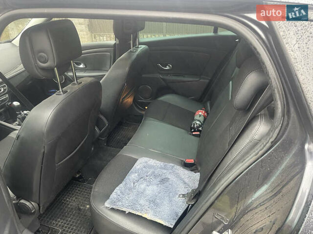 Сірий Рено Меган, об'ємом двигуна 1.46 л та пробігом 240 тис. км за 6900 $, фото 5 на Automoto.ua