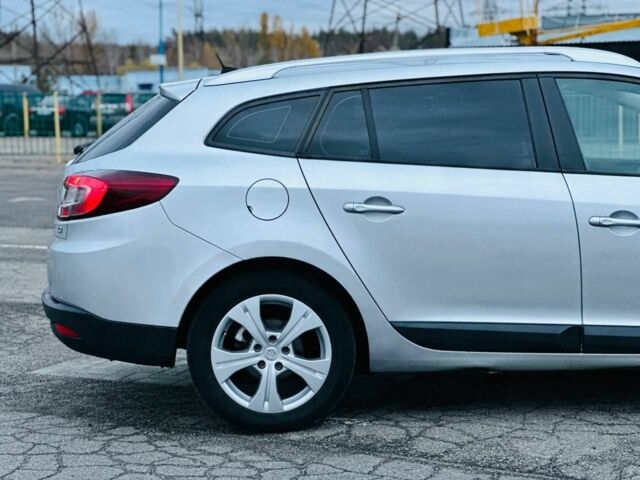 Сірий Рено Меган, об'ємом двигуна 1.5 л та пробігом 345 тис. км за 5999 $, фото 3 на Automoto.ua
