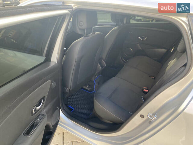 Серый Рено Меган, объемом двигателя 1.46 л и пробегом 320 тыс. км за 5999 $, фото 17 на Automoto.ua