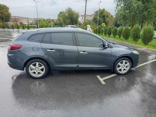 Серый Рено Меган, объемом двигателя 1.5 л и пробегом 380 тыс. км за 6800 $, фото 2 на Automoto.ua