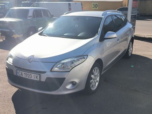 Серый Рено Меган, объемом двигателя 1.5 л и пробегом 390 тыс. км за 5100 $, фото 3 на Automoto.ua