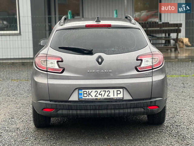 Серый Рено Меган, объемом двигателя 1.46 л и пробегом 250 тыс. км за 5650 $, фото 4 на Automoto.ua