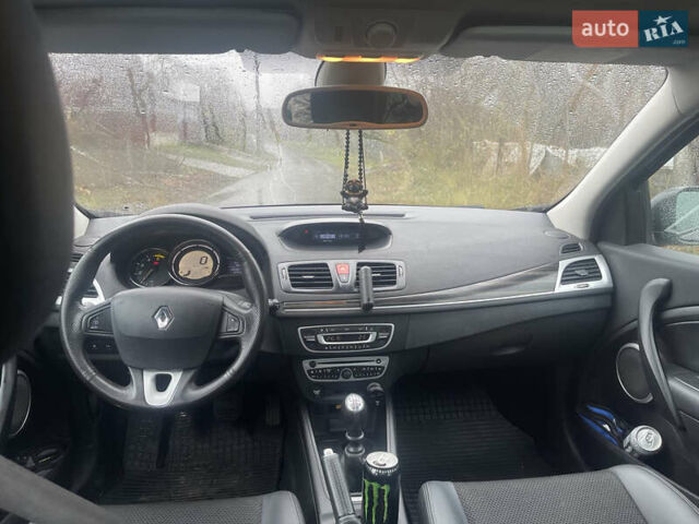 Сірий Рено Меган, об'ємом двигуна 1.46 л та пробігом 240 тис. км за 6900 $, фото 6 на Automoto.ua