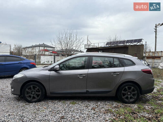 Сірий Рено Меган, об'ємом двигуна 1.6 л та пробігом 227 тис. км за 7300 $, фото 14 на Automoto.ua
