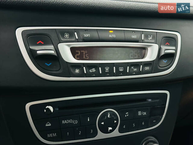 Серый Рено Меган, объемом двигателя 1.87 л и пробегом 228 тыс. км за 8500 $, фото 31 на Automoto.ua