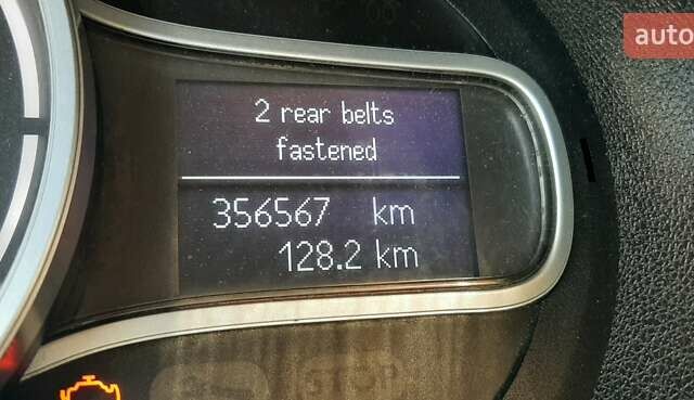 Серый Рено Меган, объемом двигателя 1.5 л и пробегом 350 тыс. км за 6500 $, фото 3 на Automoto.ua