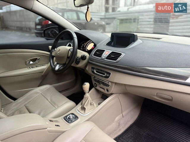 Серый Рено Меган, объемом двигателя 1.87 л и пробегом 280 тыс. км за 6500 $, фото 9 на Automoto.ua