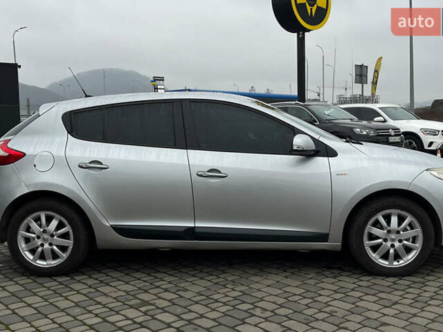 Серый Рено Меган, объемом двигателя 1.46 л и пробегом 260 тыс. км за 7200 $, фото 7 на Automoto.ua