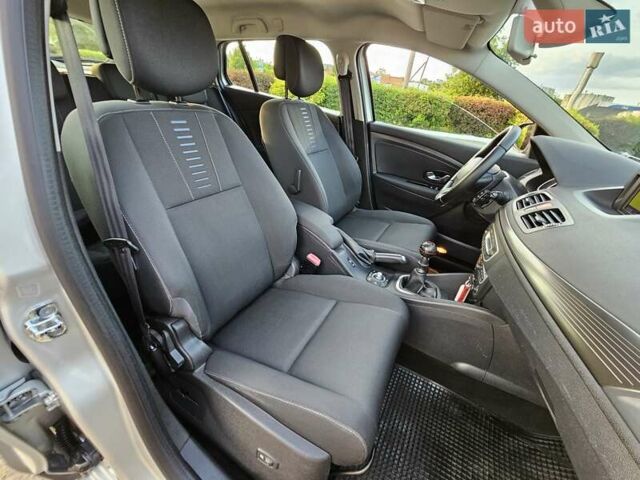 Серый Рено Меган, объемом двигателя 1.6 л и пробегом 195 тыс. км за 7850 $, фото 88 на Automoto.ua