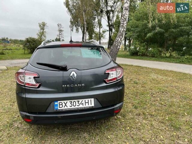 Серый Рено Меган, объемом двигателя 1.6 л и пробегом 230 тыс. км за 5600 $, фото 1 на Automoto.ua