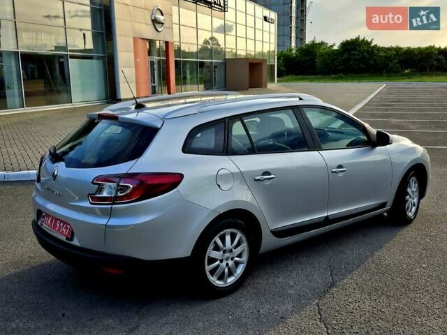 Серый Рено Меган, объемом двигателя 1.6 л и пробегом 195 тыс. км за 7850 $, фото 17 на Automoto.ua