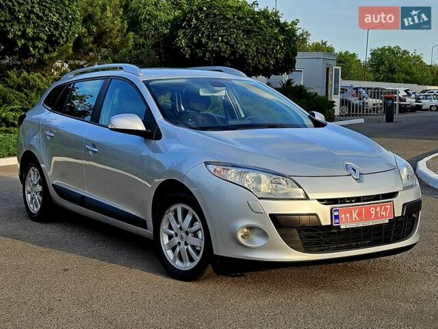 Серый Рено Меган, объемом двигателя 1.6 л и пробегом 195 тыс. км за 7850 $, фото 15 на Automoto.ua