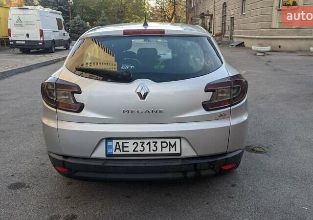 Сірий Рено Меган, об'ємом двигуна 1.46 л та пробігом 274 тис. км за 4599 $, фото 2 на Automoto.ua