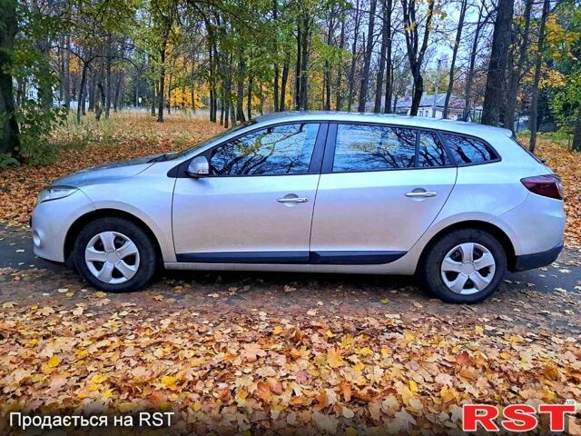 Серый Рено Меган, объемом двигателя 1.5 л и пробегом 200 тыс. км за 6999 $, фото 2 на Automoto.ua