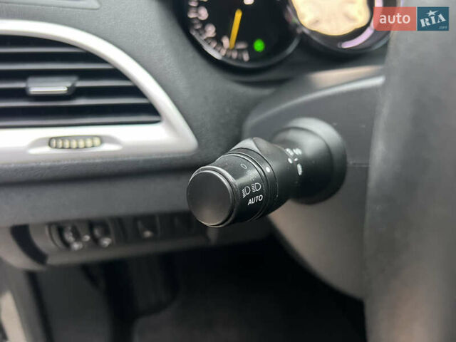 Серый Рено Меган, объемом двигателя 1.6 л и пробегом 182 тыс. км за 7800 $, фото 43 на Automoto.ua