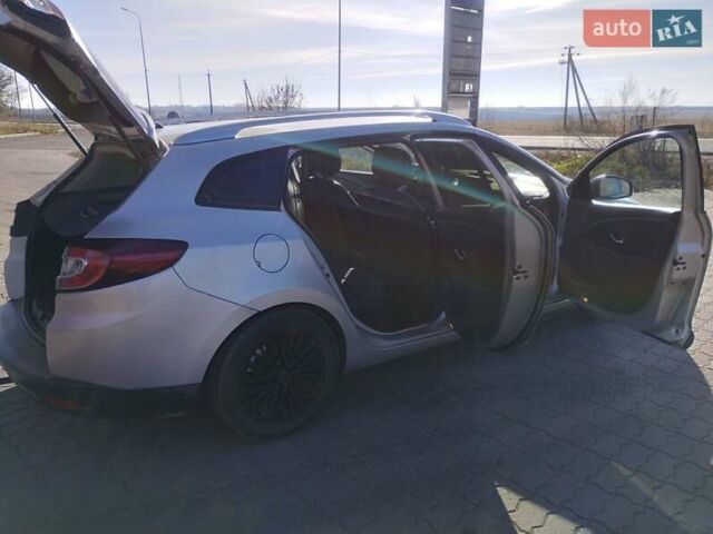 Серый Рено Меган, объемом двигателя 1.6 л и пробегом 205 тыс. км за 6400 $, фото 4 на Automoto.ua