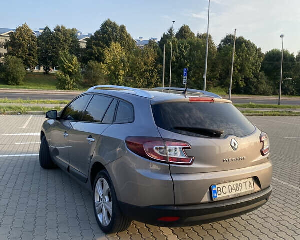 Серый Рено Меган, объемом двигателя 1.4 л и пробегом 243 тыс. км за 6200 $, фото 1 на Automoto.ua