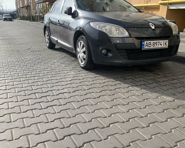 Серый Рено Меган, объемом двигателя 1.46 л и пробегом 263 тыс. км за 6400 $, фото 5 на Automoto.ua
