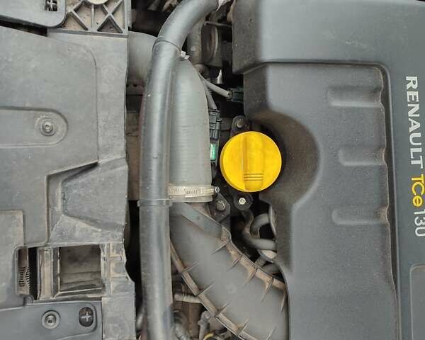 Серый Рено Меган, объемом двигателя 1.4 л и пробегом 250 тыс. км за 7500 $, фото 93 на Automoto.ua