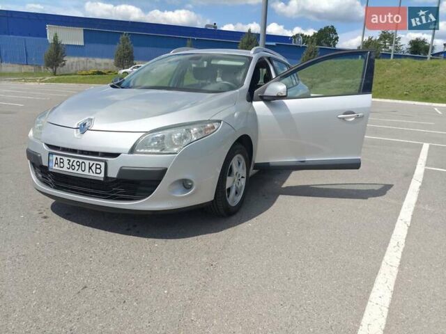 Серый Рено Меган, объемом двигателя 1.46 л и пробегом 298 тыс. км за 6350 $, фото 13 на Automoto.ua