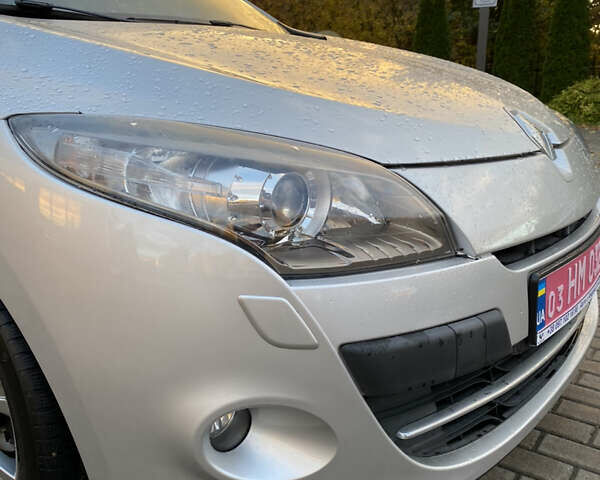 Сірий Рено Меган, об'ємом двигуна 1.4 л та пробігом 127 тис. км за 6800 $, фото 6 на Automoto.ua