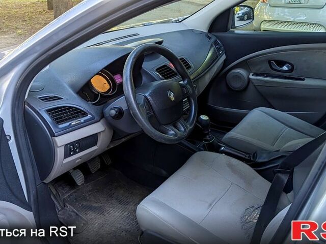 Сірий Рено Меган, об'ємом двигуна 1.5 л та пробігом 247 тис. км за 5999 $, фото 5 на Automoto.ua