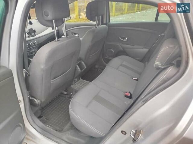 Сірий Рено Меган, об'ємом двигуна 1.46 л та пробігом 227 тис. км за 6200 $, фото 9 на Automoto.ua