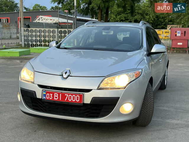 Серый Рено Меган, объемом двигателя 1.6 л и пробегом 218 тыс. км за 6800 $, фото 91 на Automoto.ua