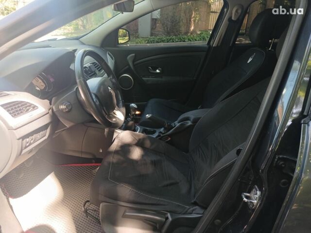 Серый Рено Меган, объемом двигателя 1.9 л и пробегом 400 тыс. км за 6690 $, фото 9 на Automoto.ua